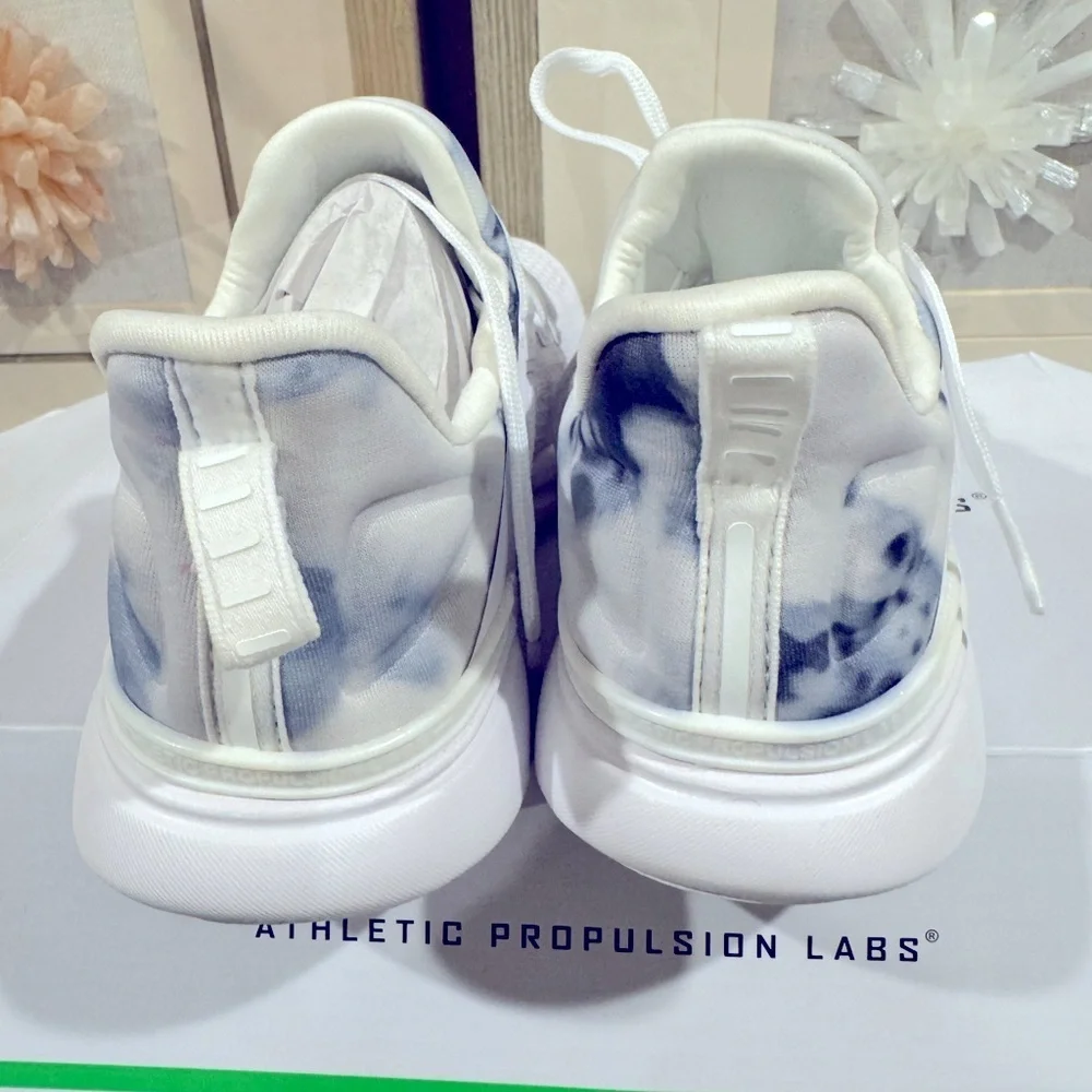 Women's Techloom Tracer Shoes In White/Black/Tie-Dye. NIB. SZ5 - Picture 5 of 8